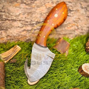 Couteau de chasse artisanal en acier Damas, manche en bois naturel, couteau à dépecer pour usage extérieur - Product Image 6