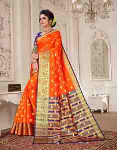 Sari Tradicional Indio de Seda Naranja con Borde Dorado Zari y Motivos Florales para Bodas, Fiestas y Festivales - Product Image 3