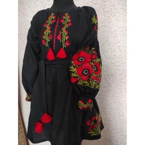 Vestido de Mujer Estilo Ucraniano con Bordado Floral Folclórico, Corte en A, Cintura Natural, Color Negro - Product Image 5