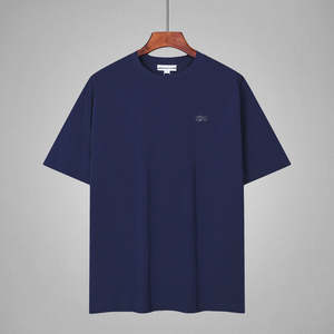 Camiseta de Cuello Redondo de Manga Corta para Hombre, 100% Algodón de Alta Calidad, Corte Regular, con Logotipo Personalizado Serigrafiado y Patrón de Letras en Corduroy - Product Image 4