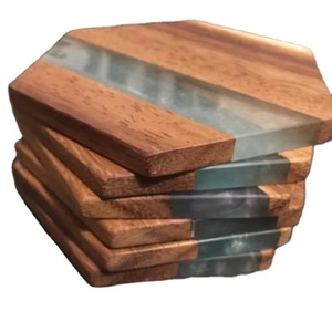 GLITTER Set de sous-verres en résine époxy de qualité avec effet océan Sous-verre décoratif carré rond en résine époxy par Craftsy Home - Product Image 1