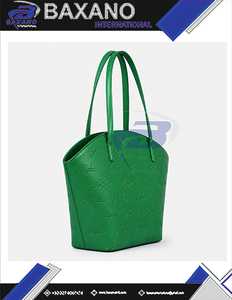 Alfa |   Kapa |   Bolso Tote de Uso Diario, Ligero, Duradero, Brillante y Encerado, de Cuero Patentado con Relieve de la Hermandad Alpha - Product Image 5