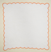 Serviette de table élégante et luxueuse en lin fait main avec bord festonné et bordure brodée, écologique, pour table de mariage