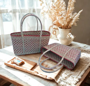 Panier de rangement naturel fait main durable en jonc de mer du Vietnam pour la décoration intérieure OEM emballage en vrac approvisionnement en gros - Product Image 1