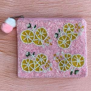 Porte-monnaie brodé à la main et perlé, tendance - MD HANDICRAFTS, style classique, couleurs mélangées, cadeau idéal pour les anniversaires et les festivals - Product Image 6