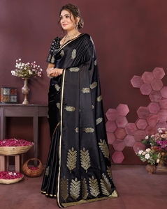 Sari Banarasi de Seda Satinada KV con Motivos Florales y Tejido Zari, con Blusa Sin Coser - Product Image 3