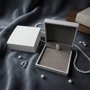 Boîte à bijoux en carton ondulé personnalisée avec fermeture magnétique |   Insert en éponge, emballage cadeau gaufré avec laminage mat, recyclable et portable - Product Image 2