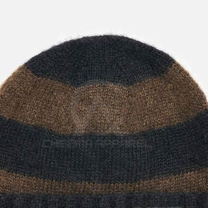 Gorro de punto a la moda con diseño elegante, ideal para estilo urbano, uso al aire libre y temporadas frías. - Product Image 6
