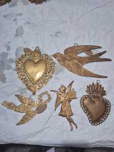 Gold Tone Sacred Heart Round Wall Mirror Metal Eclectic Wedding Home Decor Religious Hanging Mirror - Product Image 5
