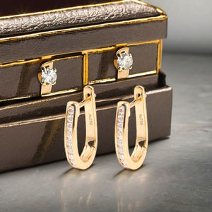 Élégantes boucles d'oreilles créoles empilables en or massif 10 carats avec diamants moissanite, design vintage personnalisé, pour tous les jours - Product Image 4