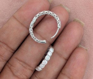 Boucles d'oreilles clous de luxe en moissanite 4MM, plaqué platine, argent S925, certifiées, style classique pour anniversaire - Product Image 5