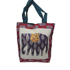 Sac fourre-tout en toile ethnique de haute qualité pour femme avec patch éléphant, grande capacité, compartiment zippé, motif imprimé en bloc, doublure en coton - Product Image 1