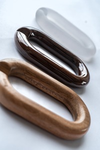 Modern Resin Link Chain Decorative <b>Coffee</b> <b>Table</b> Accessory Handmade Resin Link Chain Elegant <b>Table</b> Accent at cheap price - Product Image 2