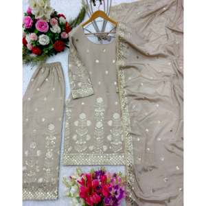 Conjunto de ropa de fiesta de diseñador para mujer Top elegante Palazzo Beautiful Dupatta - Product Image 1