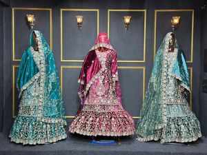 Veer Zara Velvet Long Bridal Gharara Double Dupatta Full Heavy Flare Jarkan Stone Detailing para grandes ocasiones de fiesta de boda - Product Image 2