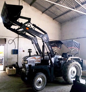 Tractor de ruedas de cargador frontal de alta potencia, caja de cambios de motor 4WD eficiente para agricultura y construcción, servicio pesado para todas las necesidades - Product Image 5