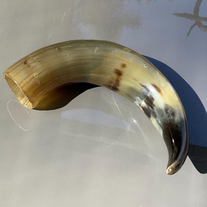 Vaso Vikingo de Cuerno de Búfalo de la Mejor Calidad, Color Natural del Cuerno con Soporte Metálico, Hecho a Mano y Pulido, Precio Económico - Product Image 6
