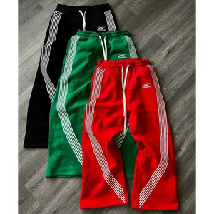 Pantalon de jogging cargo streetwear pour homme, multipoches, en molleton épais, coupe ample, en coton, avec logo personnalisé - Product Image 2