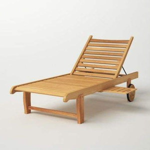 Tumbonas de madera de teca, especialmente seleccionadas para la playa o el jardín, equipadas con ruedas y respaldo plegable. - Product Image 3