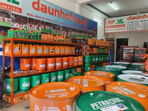 PETROLUB Líquido de frenos DOT 3 Botella 0.5L 830ml Fluido a base de poliglicol con lubricantes y aditivos de alta calidad - Product Image 2