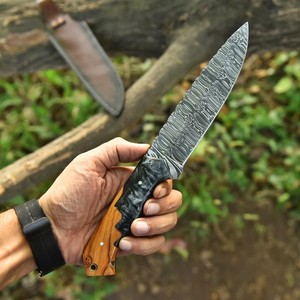 Couteau de camping à lame fixe en acier Damas forgé à la main avec étui, couteau de chasse OEM personnalisé à lame pleine avec manche haut de gamme - Product Image 3