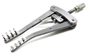 Good Instrument 3 Inch 4 Teeth Blunt Ophthalmology Retractors Self-Locking Retractor Essential Surgical Instrument - Product Image 3