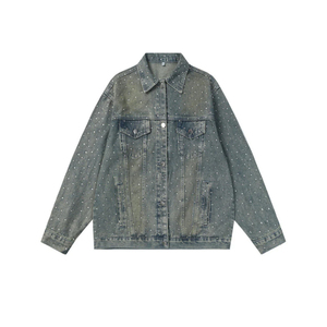 Chaqueta de mezclilla para hombre con diseño personalizado de fábrica OEM, efecto desgastado por el sol, con pedrería, estilo urbano y bordado vintage. - Product Image 1