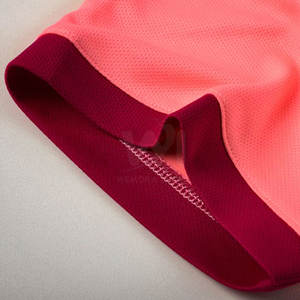 Uniformes de football les plus vendus à prix avantageux, tissu doux, design personnalisé, service OEM, vente en gros d'uniformes de football pour la vente en ligne - Product Image 4