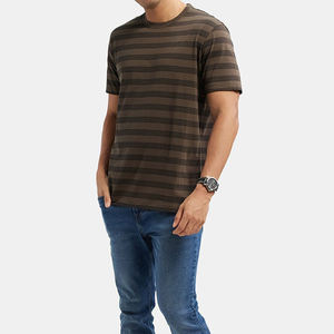 T-shirt de sport pour homme léger et respirant, à séchage rapide, en tissu tricoté extensible, idéal pour la salle de sport et les activités sportives - Product Image 2