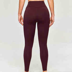 Leggings de Mujer de Alta Calidad en Stock, Diseño Único, Hechos con la Mejor Calidad - Product Image 3