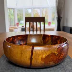 Bol de service moderne en bois et résine, écologique, de style côtier, de la marque HUMAYUN WORLD CRAFTS, au meilleur prix - Product Image 3