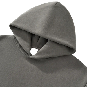 เสื้อฮู้ดดี้ผู้ชาย ผ้าฝ้าย 100% ทรงโอเวอร์ไซส์ สตรีทแวร์ หนัก 430 กรัม พิมพ์ลายโลโก้แบบพัฟ - Product Image 2