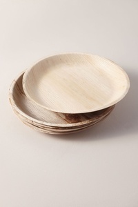 Assiettes jetables compostables en feuilles d'arec, résistantes à la chaleur, pour fêtes, 7 pouces, rondes, pour collations et plats rapides - Product Image 1