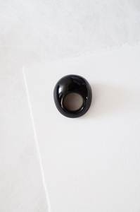 Elegant Handmade Resin Finger Ring Modern Stylish Accessory - Product Image 5