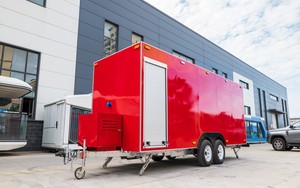 橙色食品车 食品拖车 大篷车 双轴 流行款 大红色方形箱式 热狗 汉堡 薯条出售 美国 - Product Image 4