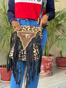 Nuevo superventas cuero mecanizado a mano mujeres occidentales bandolera monedero pelo en piel de vaca flecos ocultar llevar bolso Buck Stitch monedero - Product Image 4