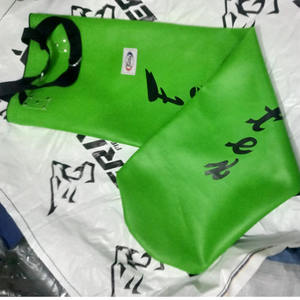 Saco de boxeo Fairtex de alta resistencia con acolchado multicapa, ideal para entrenamiento de boxeo, MMA, kickboxing y Muay Thai. - Product Image 1