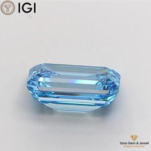 Diamant de forme émeraude de 4,00 carats, couleur bleu vif fantaisie, clarté VS2, certifié IGI, cultivé en laboratoire CVD, pour bijoux solitaire personnalisés - Product Image 6