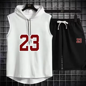 Nouvel ensemble sportif deux pièces été pour homme et femme : T-shirt sans manches à capuche + short de sport, idéal pour la gym et le style décontracté - Product Image 3