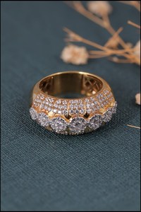 Anillo de Cóctel Vintage Chapado en Oro de 18K con Diamantes Creados en Laboratorio, Engaste Pavé, Forma de Flor, Certificado IGI, Anillo de Boda Glamuroso - Product Image 2