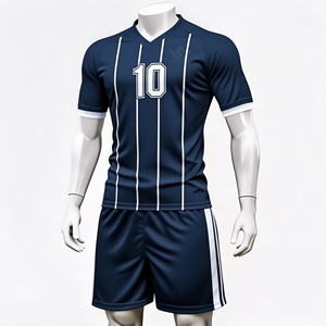 Ensemble de maillots de football personnalisés pour hommes, couleur rouge, col en V, manches courtes, impression sublimée, polyester respirant, uniforme d'équipe de football - Product Image 6