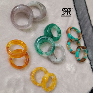 Bagues Artisanales en Résine Faite à la Main, Motifs Variés, Couleurs Riches, Bagues de Créateur Légères pour Tenues Tendance, Décontractées et de Soirée - Product Image 3