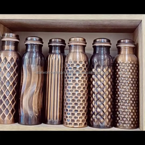 Eco-Friendly Indian Copper Bottle Kitchen and Tabletop Drinkware Pure Copper <b>metal</b> Water Bottles - Product Image 1