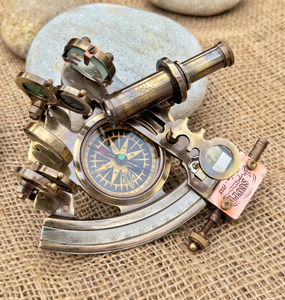 Ensemble d'instruments de navigation vintage en laiton avec sextant, télescope, boussole et boîte de présentation en bois, cadeau décoratif nautique maritime - Product Image 2