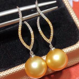 Boucles d'oreilles pendantes en argent pur S925, design de mode léger et luxueux, perles rondes d'eau douce naturelles de 10-11 mm, légèrement imparfaites - Product Image 1