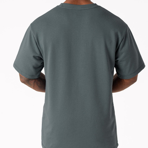 เสื้อยืดโอเวอร์ไซส์ทรงครอป คอตตอน 100% ระบายอากาศได้ดี ตัดเย็บแบบดรอปโชว์เดอร์ น้ำหนัก 200 GSM คุณภาพสูง พร้อมสกรีนโลโก้ตามสั่ง - Product Image 2