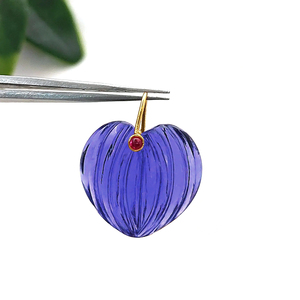 Colgante tallado de cuarzo tanzanita con forma de calabaza, colgante tallado de cuarzo tanzanita con forma de corazón chapado en oro, colgante tallado de corazón, mayorista - Product Image 1