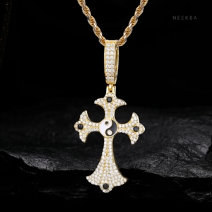 Pendentif croix Yin et Yang Tai Chi - Pendentif croix en argent sterling 925 et moissanite, un mélange parfait d'élégance et de symbolisme - Product Image 4
