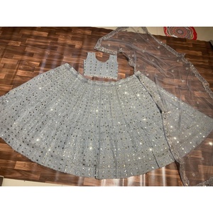 Tenue de soirée de créateur Lehenga Choli avec une belle Dori Work Taille 2XL - Product Image 3