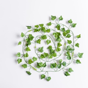 Decoración de Interior para Boda y Navidad/Halloween, Hiedra Artificial Colgante de Pared, Flores Realistas Impermeables - Product Image 4